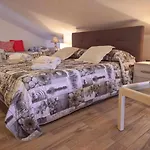 Vicino Di Maria Pia 4 4 Bagni Per 9 Persone Apartment