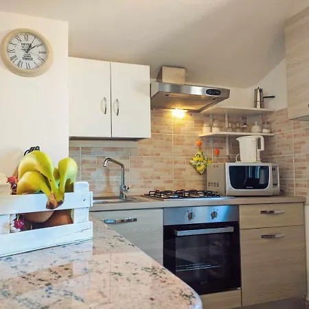 Apartman Vicino Di Maria Pia 4 4 Bagni Per 9 Persone *